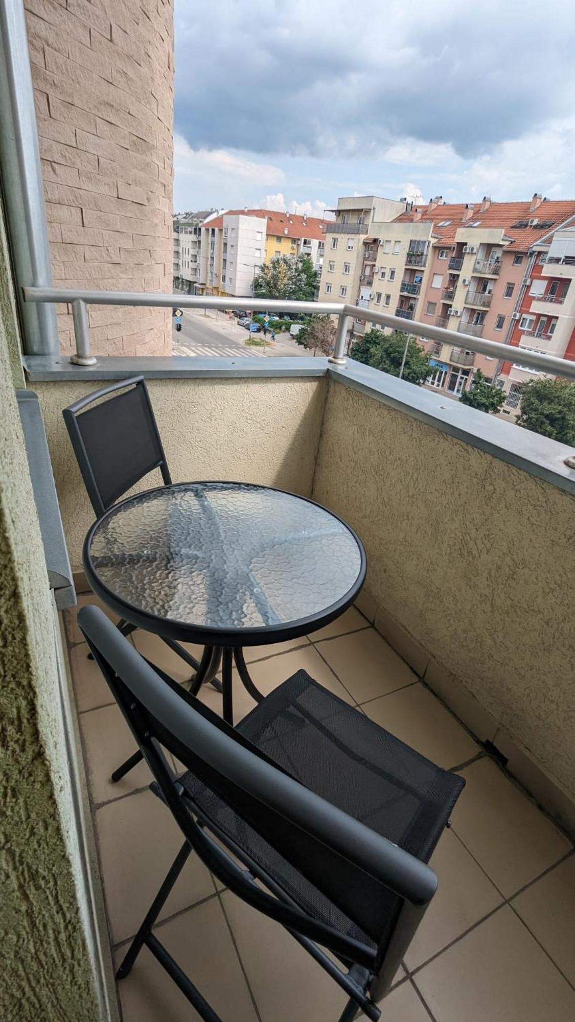 Poesia Apartment Novi Sad Exterior photo